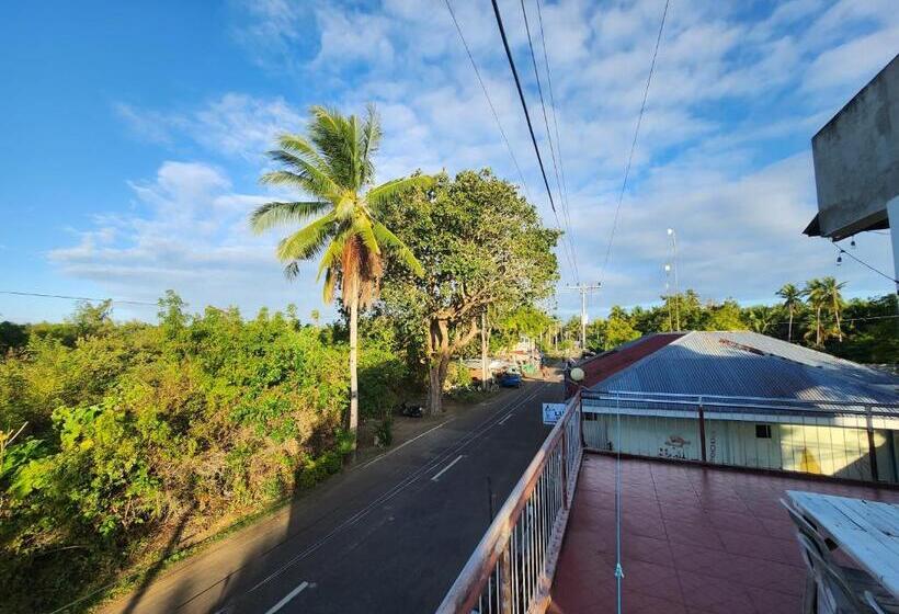 Aamiaismajoitus (B&B) 8thhotel Restobar