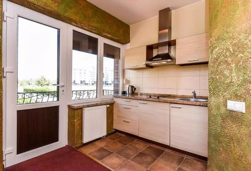 تختخواب و صبحانه Ošupio Tako Apartamentai