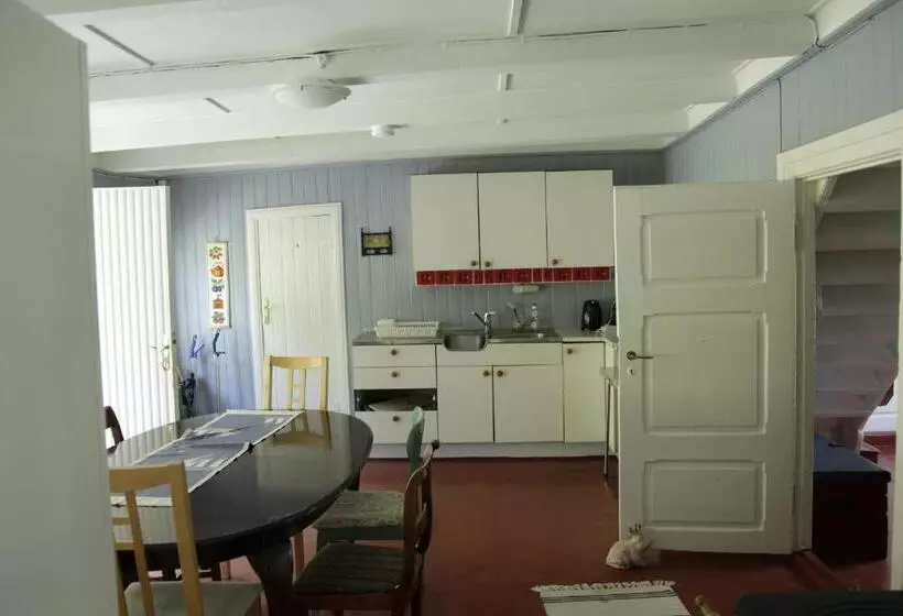 Brekke Gard Hostel