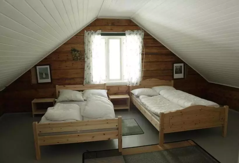 Brekke Gard Hostel