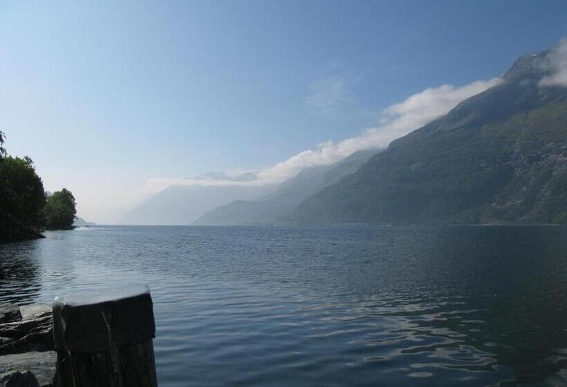 Hardanger Hostel B&b