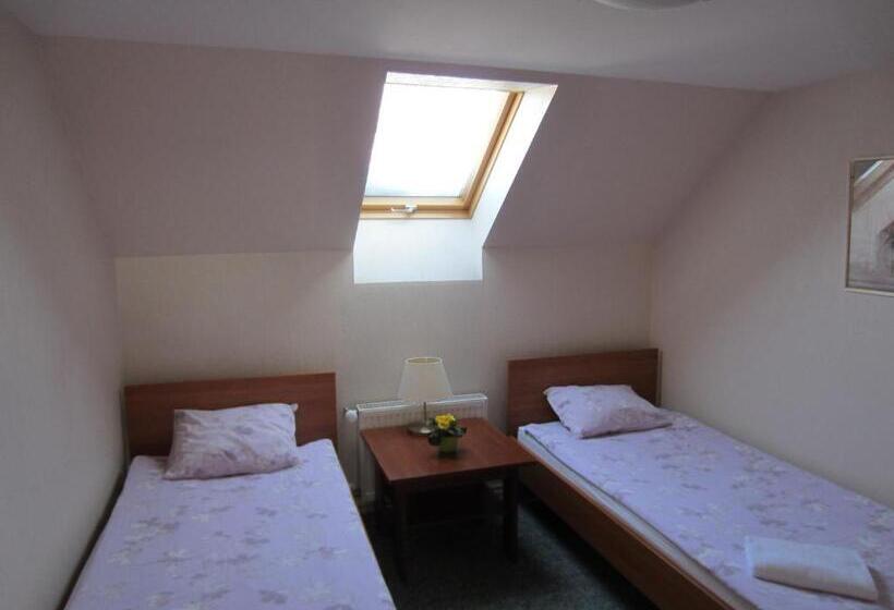 Hostel Livonija