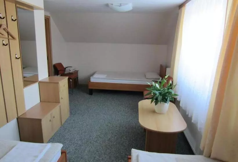 Hostel Livonija