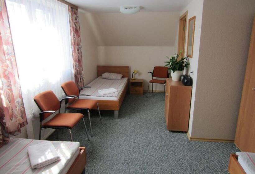 Hostel Livonija