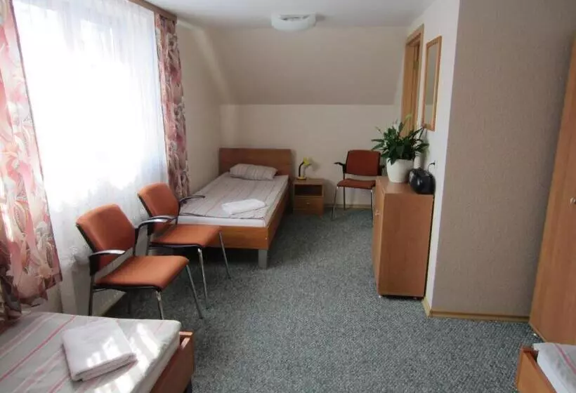 Hostel Livonija