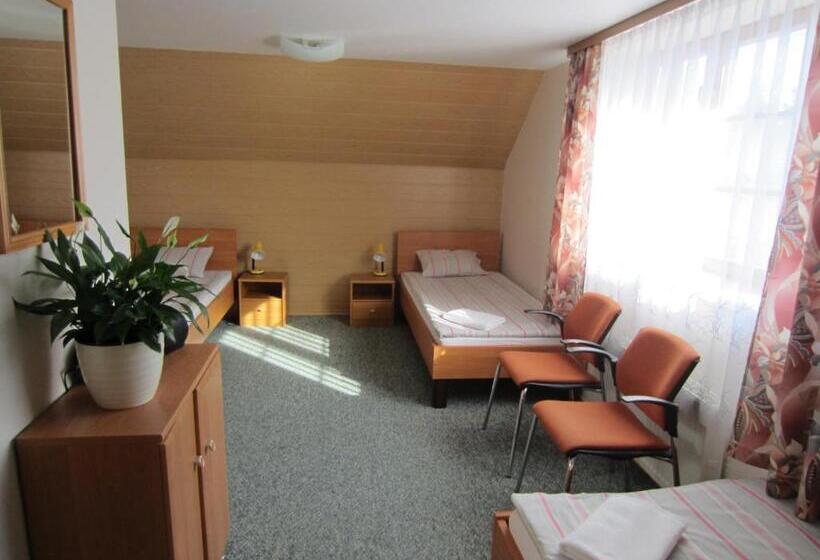 Hostel Livonija