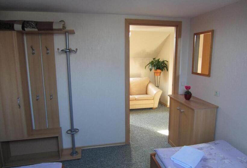 Hostel Livonija