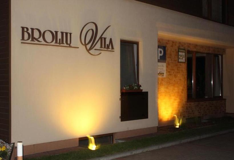 هتل Broliu Vila