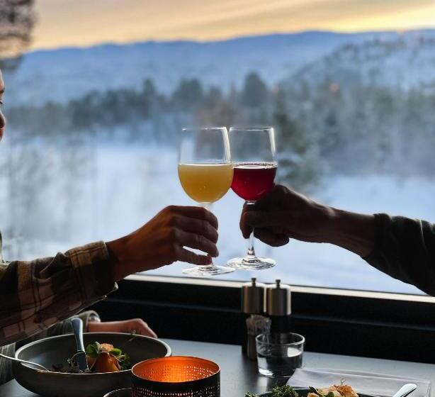 Отель Hovdestøylen