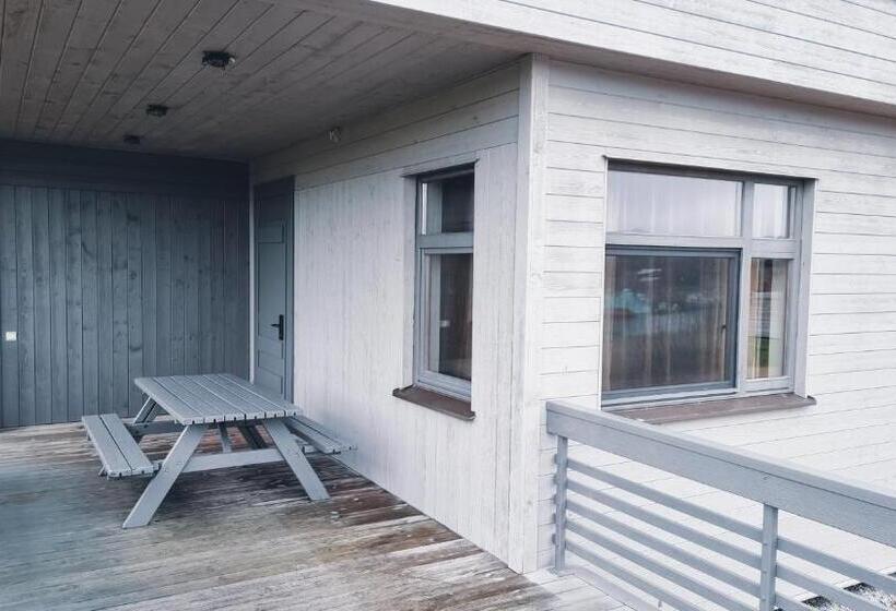 هتل Kapteinu Osta