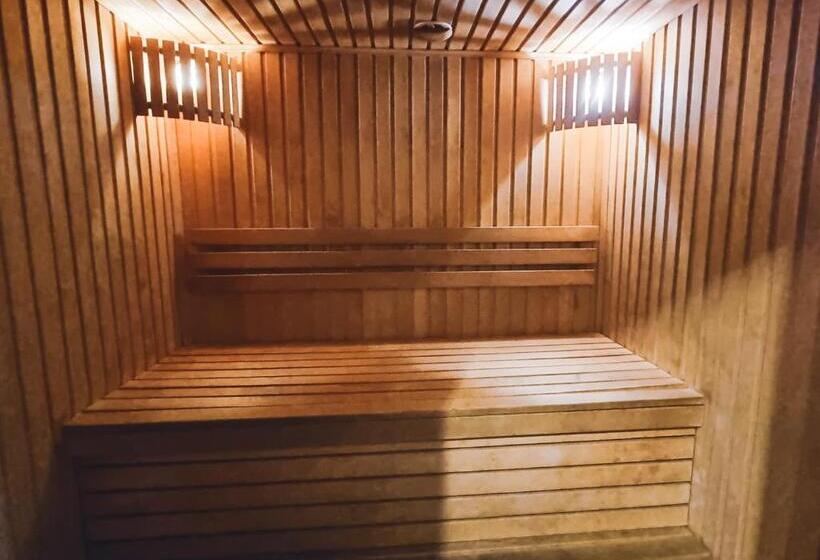 هتل Kapteinu Osta