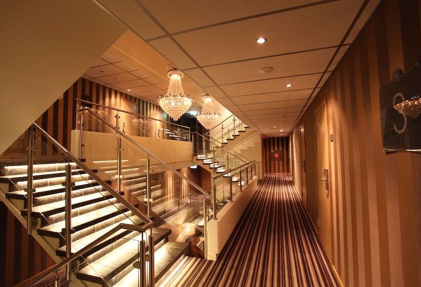 בית מלון כפרי L Hallstaberget