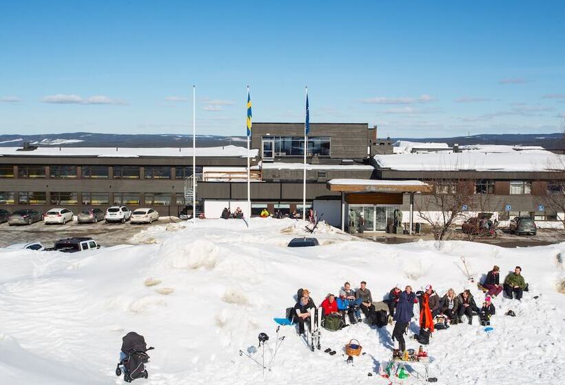 בית מלון כפרי L Hallstaberget