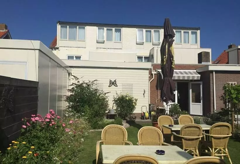 ホテル Valkenhof