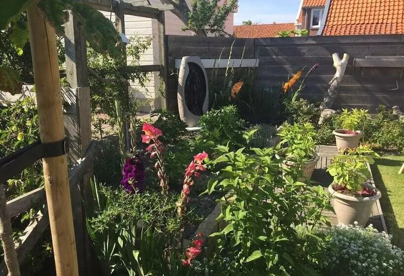 ホテル Valkenhof