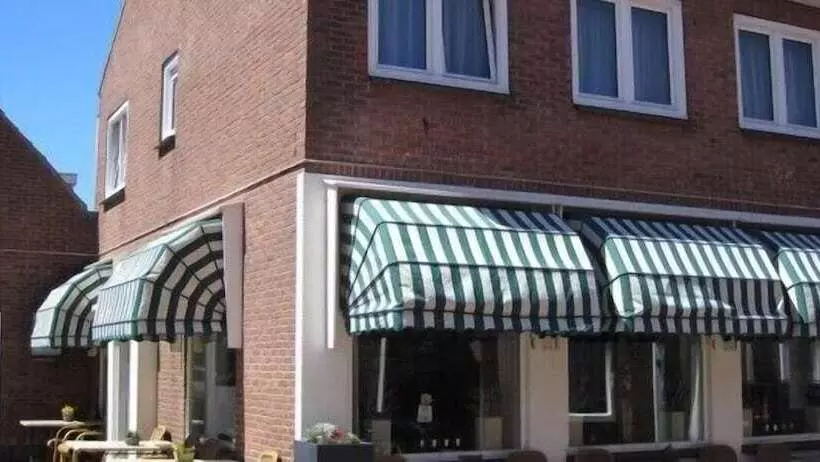 ホテル Valkenhof