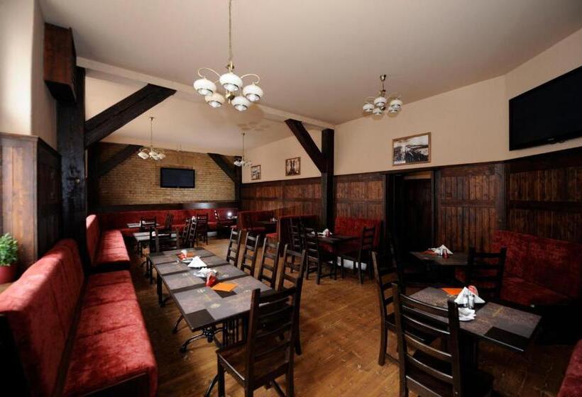 فندق Zlatá štika