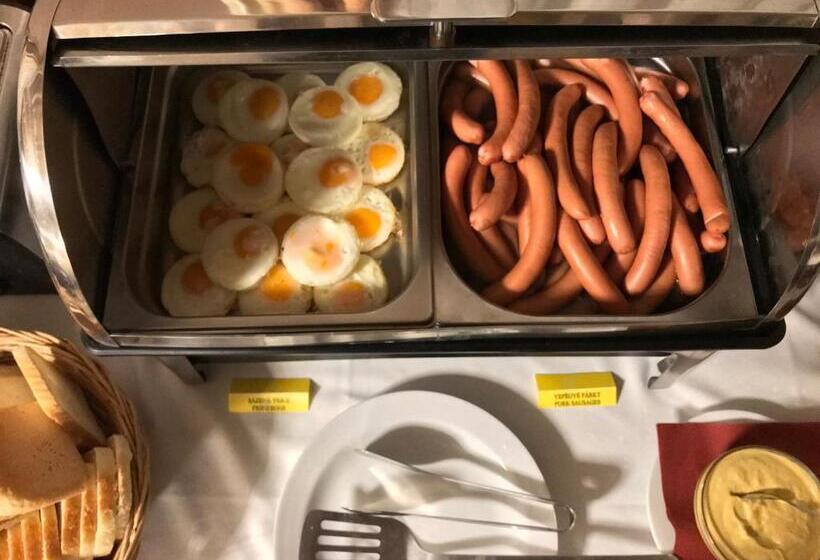 فندق Zlatá štika