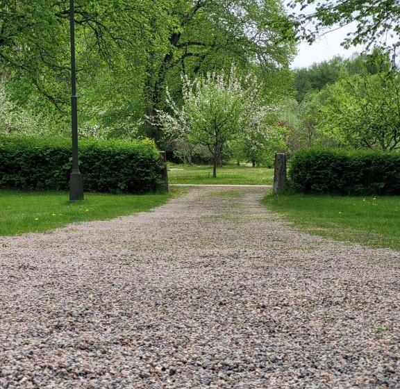 Kvarndammens Bed & Breakfast