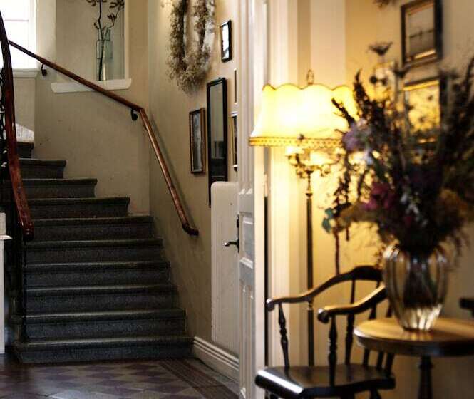 Okens Bed & Breakfast