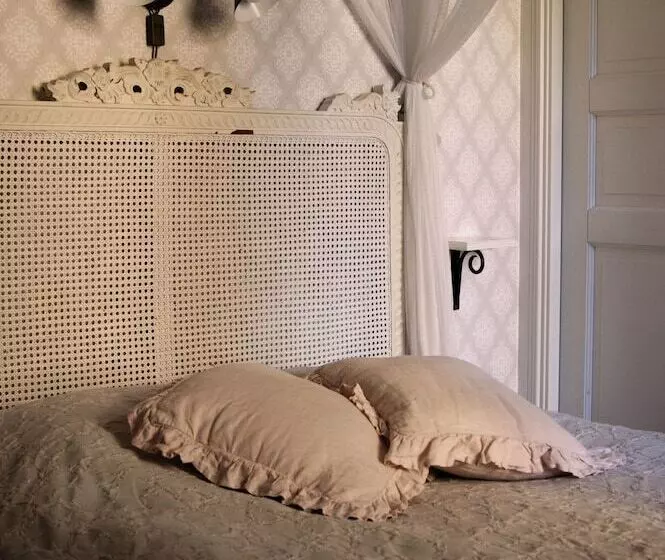 Okens Bed & Breakfast