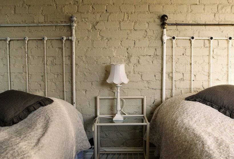 Okens Bed & Breakfast