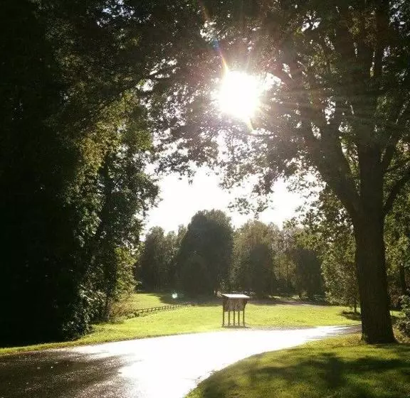 Stora Djulö Vandrarhem