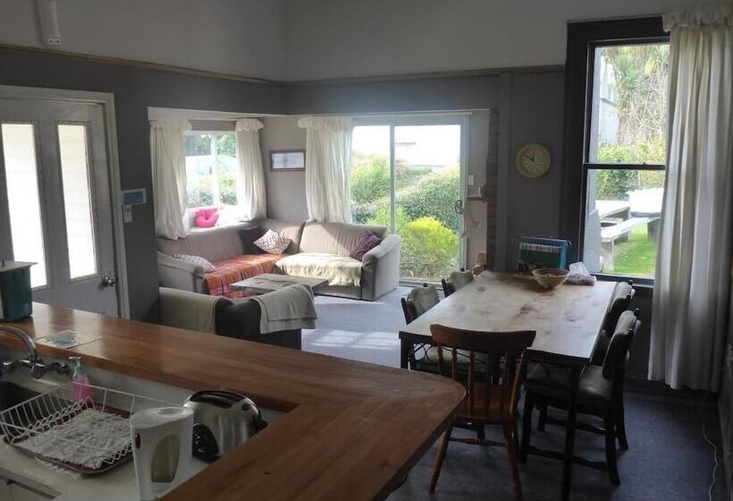 Albergue Bon Accord Backpackers