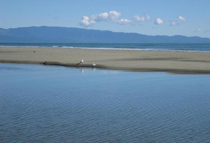 Beachside Villas Motel