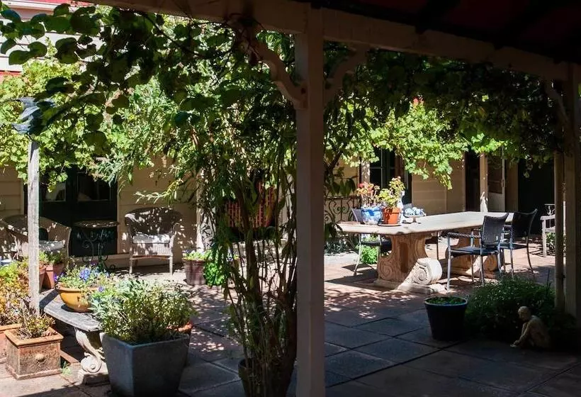 Bed and Breakfast Blythcliffe
