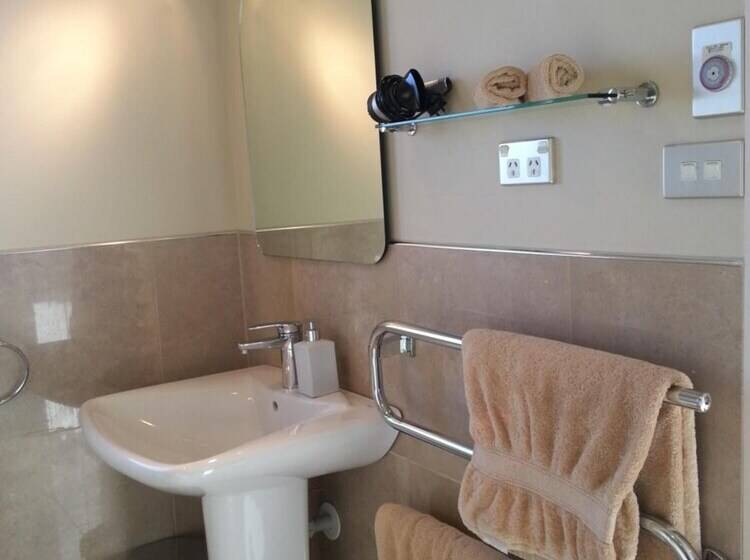 민박 Parautane Lodge