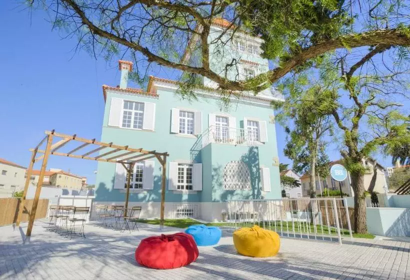 Blue Boutique Hostel & Suites