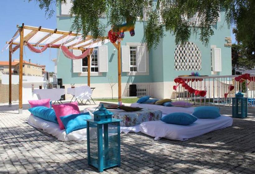 Blue Boutique Hostel & Suites