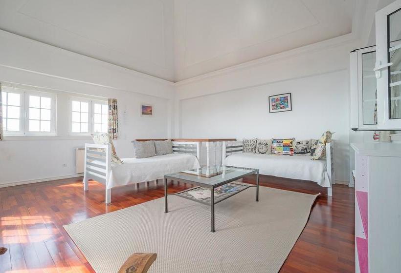 Blue Boutique Hostel & Suites