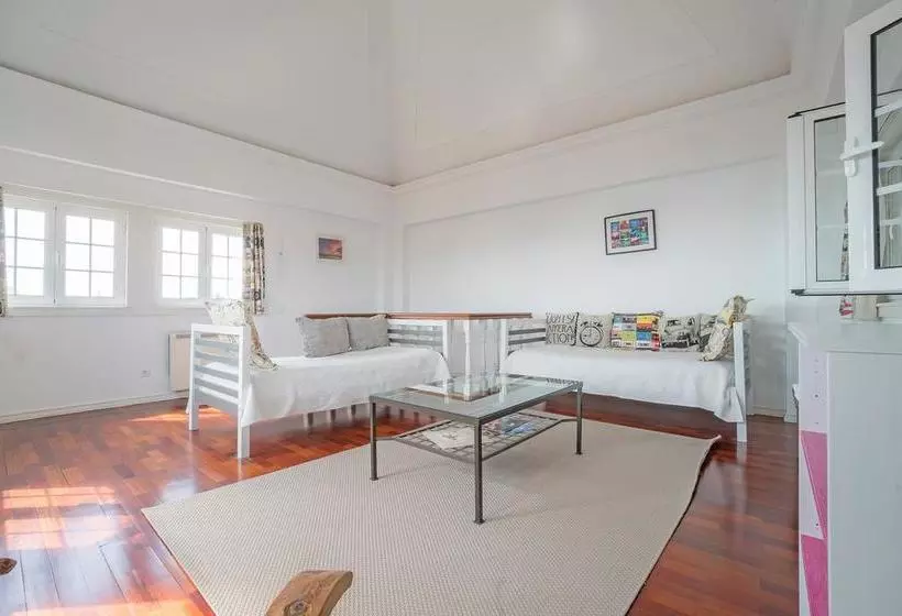Blue Boutique Hostel & Suites