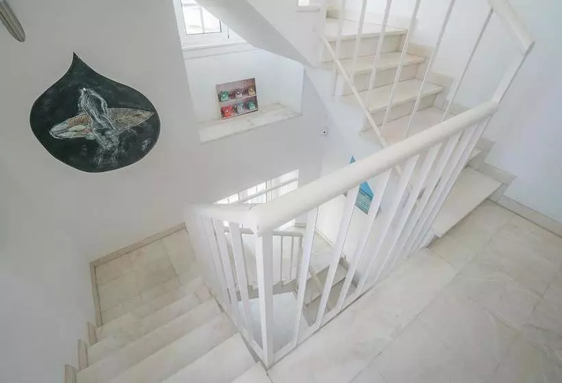 Blue Boutique Hostel & Suites