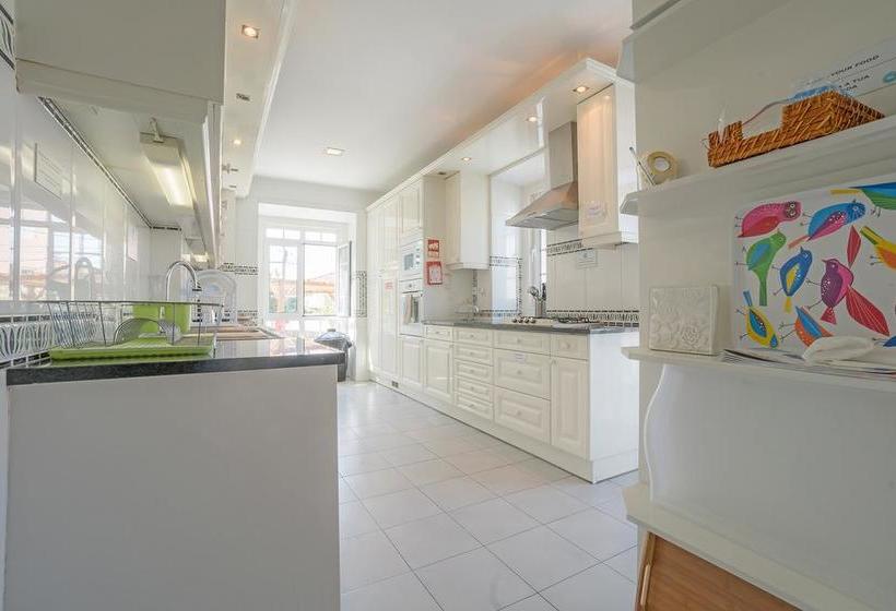 Blue Boutique Hostel & Suites