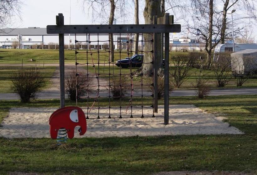 Charlottsborgs Camping Och Vandrarhem