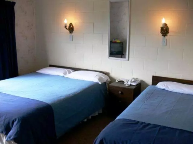 Glow Worm Motel