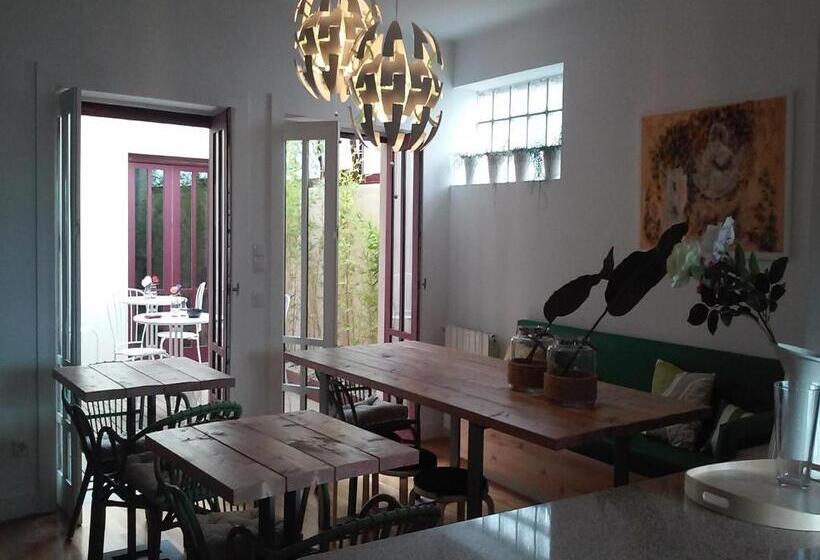 Guimaraesliving   Hostel & Adventure