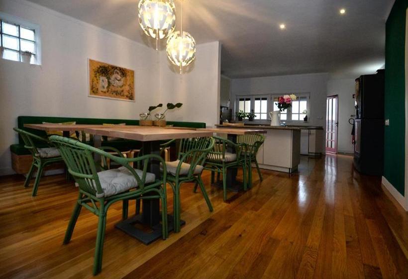 Guimaraesliving   Hostel & Adventure