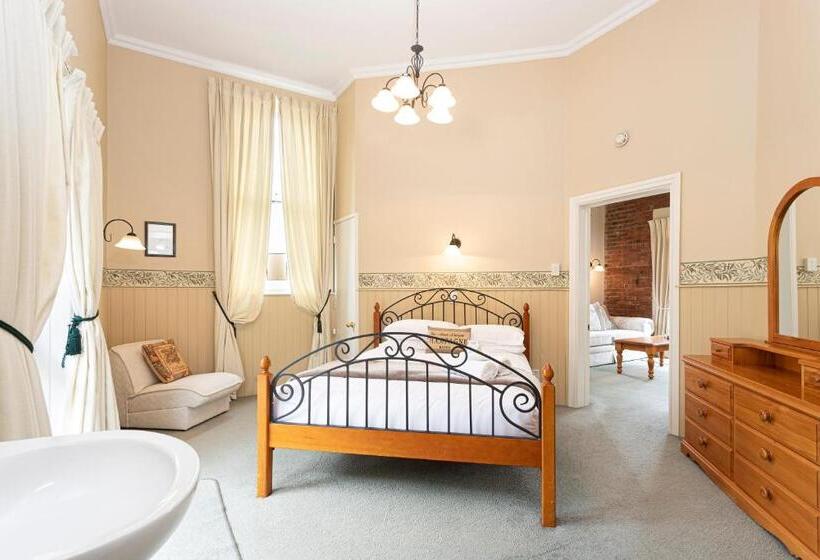 בית מלון כפרי Historic Shipping Office Akaroa