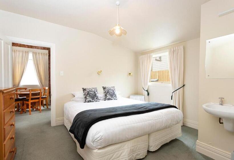 בית מלון כפרי Historic Shipping Office Akaroa