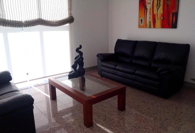 בית מלון כפרי Mirafresno