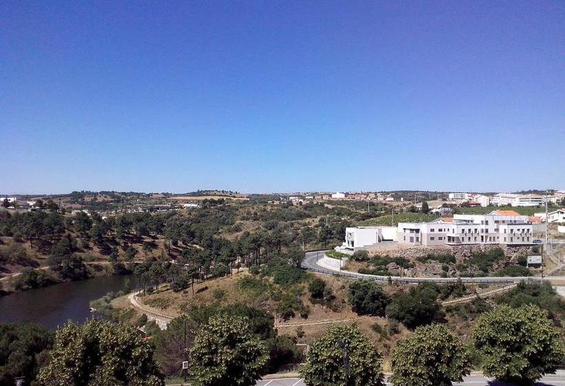 בית מלון כפרי Mirafresno