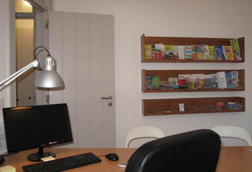 Inn Possible Lisbon Hostel