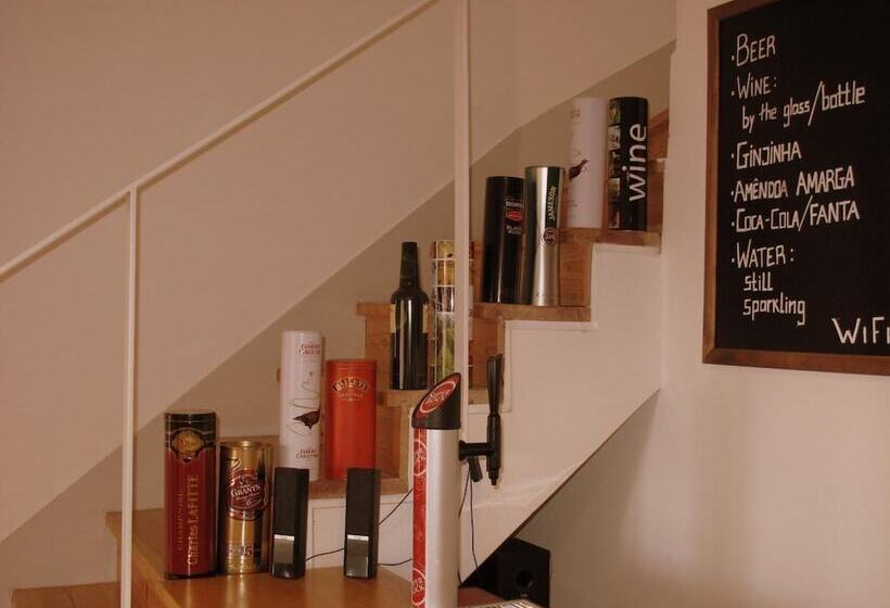 Inn Possible Lisbon Hostel