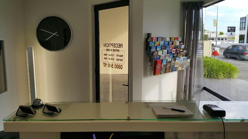 모텔 Claremonte Motor Lodge