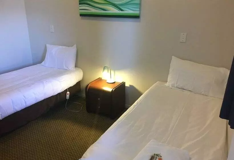 Motel On Carroll