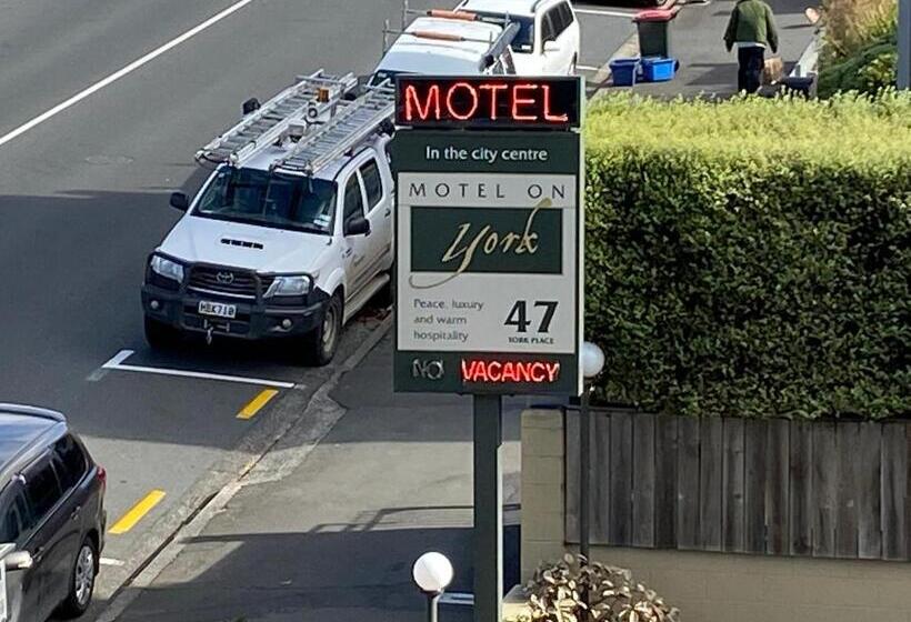 Motel On York